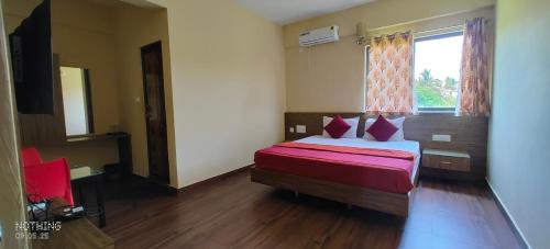 Krishnarajasagar Hotel | Hotel White Palace
