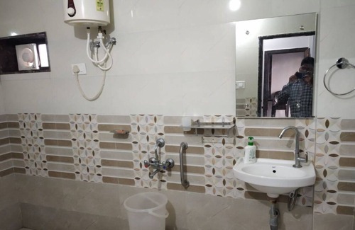 Dabok Hotel | Hotel White Tulip