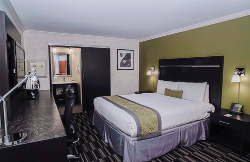 San Jose Hotel | Hotel with 150+ rooms less than 2 miles from the San Jose International Airport