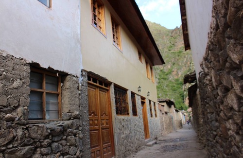 Ollantaytambo Apartment | Hotel with two terraces overlooking the mountains and the temple of the Inca sun