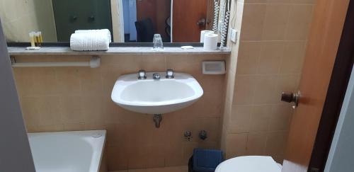 San Nicolas de los Arroyos Hotel | Hotel Yaguaron