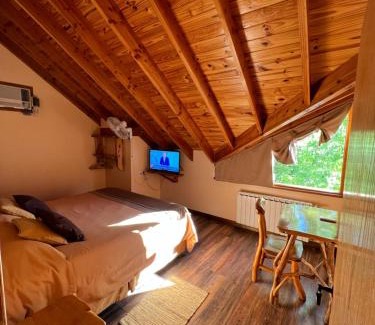 Trevelin Hotel | Hotel y Cabañas Casa de Piedra