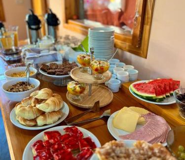 Trevelin Hotel | Hotel y Cabañas Casa de Piedra