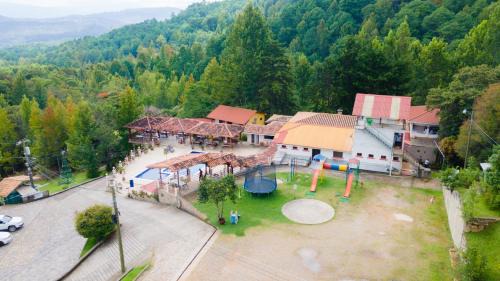Valle de Angeles Hotel | Hotel y Cabañas ROS
