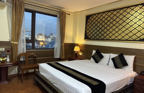Mandalay Hotel | Hotel Yadanarbon