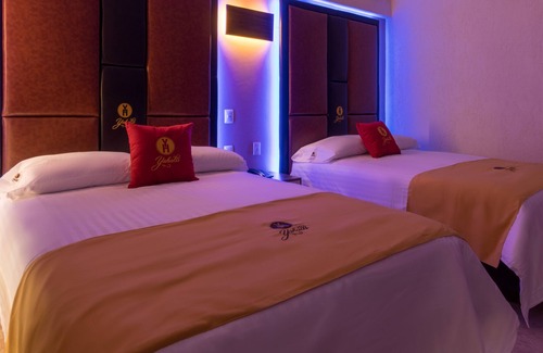 Jilotepec de Abasolo Hotel | Hotel Yahalis