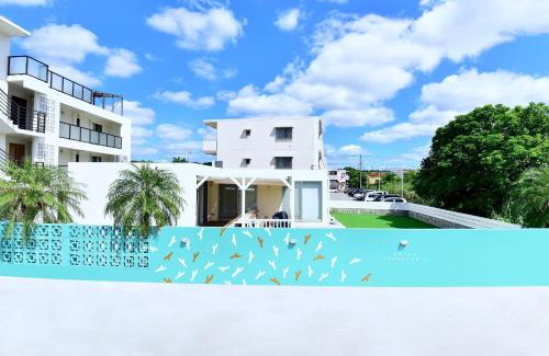 Yabu House | Hotel Yanbarinia