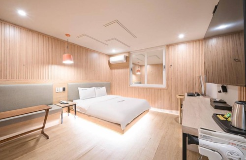 Chunghung Hotel | HOTEL Yeogiuhtte Gwangju Station