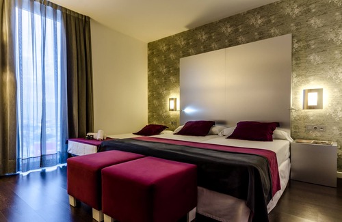 Mairena del Aljarafe Hotel | Hotel YIT Vía Sevilla Mairena