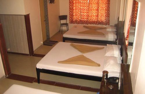 Shirdi Hotel | Hotel Yogiraj