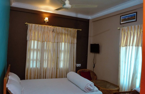 Lekhnath Hotel | Hotel Young's Stupa