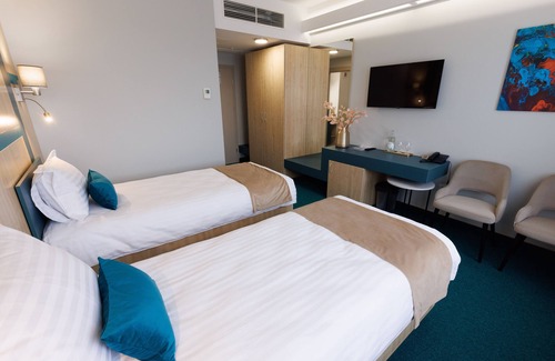 Sebes Hotel | Hotel YVY