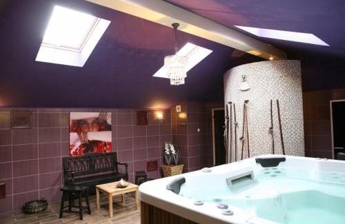Majkow Duzy Hotel | Hotel Złoty Młyn Majków