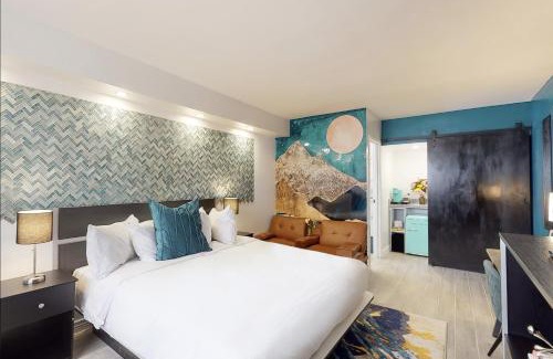 Nob Hill Hotel | Hotel ZAZZ