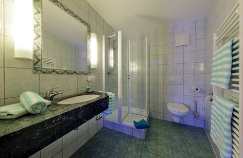 Heldenbergen Hotel | Hotel Zum Adler