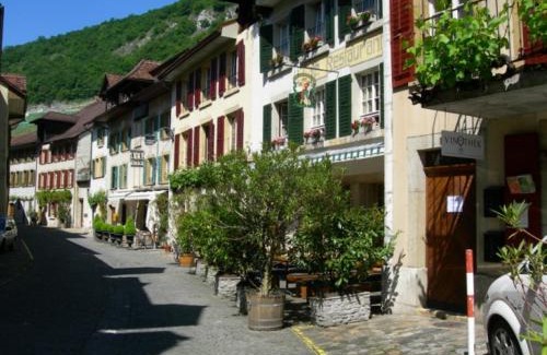 Twann Hotel | Hotel zum alten Schweizer