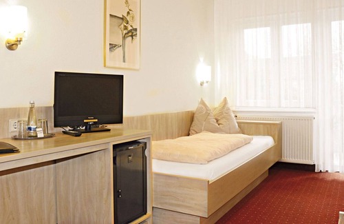 Woerth am Rhein Hotel | Hotel Zum Hirsch Wörth am Rhein