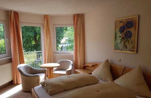 Hausen Hotel | Hotel Zur Engelsburg