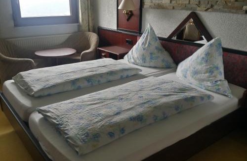 Hausen Hotel | Hotel Zur Engelsburg