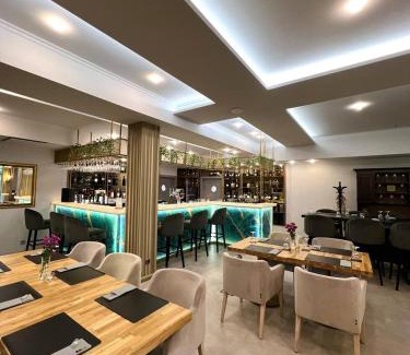 Wohlmirstedt Hotel | Hotel Zur Kaiserpfalz