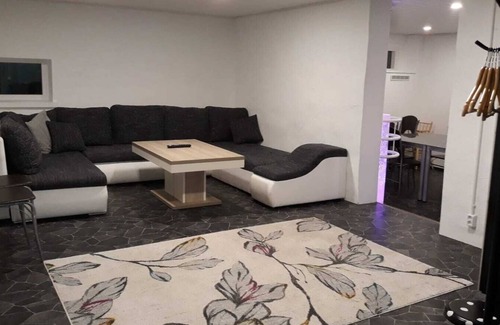 Artjarvi Hotel | Hotelli Artjarvi/Alpago OY