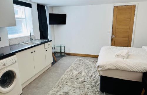 Newport Hotel | Hotels 24-7 - The Old Victoria Hotel