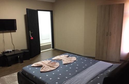 Donji Livoč Hotel | HotelWhite