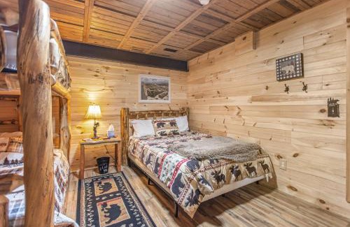 Mount Jackson Ski Chalet | HotTub, Gym, Theater, PetFriendly, 8min to slopes!