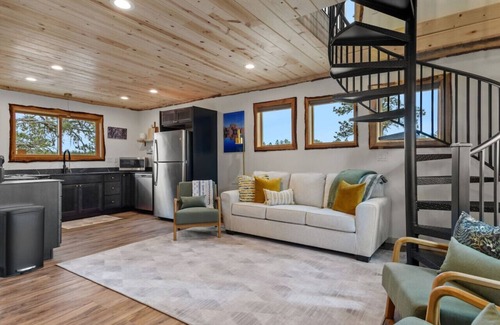 Custer House | Hottub Haven: Sauna + Firepit + Enjoy Wildlife