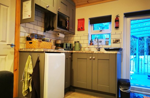 Limavady Cabin | HotTub-Nature-FamilyFriendly-WiFi-Parking