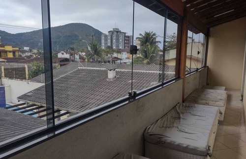 Martim de Sa House | House with Pool on Martim de Sá Beach