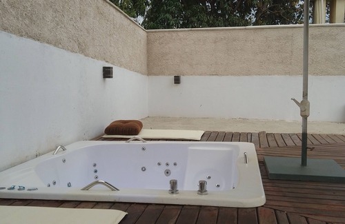 Esmeraldas House | House with large green area. With spar and gourmet area