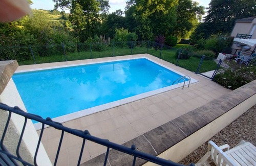 Saint-Paul-Lizonne House | House in lovely gardens with shared pool in Dordogne, parking on site