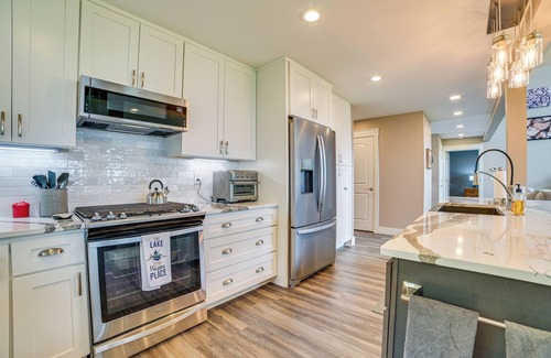 Houghton Lake House | Houghton Lake Home w/Private Dock + Kayaks!