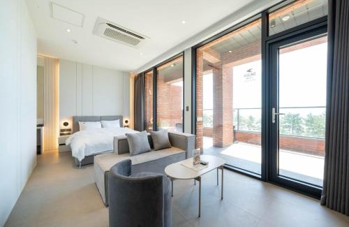 Kunip Hotel | Hound Hotel Deacheon Beach
