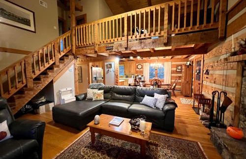 Ferguson House | Hounds Retreat