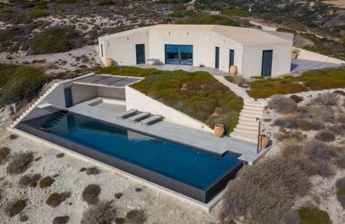Milos Villa | Hourglass Villa's Milos