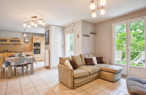 Merville-Franceville-Plage House | House with terrace in very quiet residence, sea access on foot, 2 bedrooms.