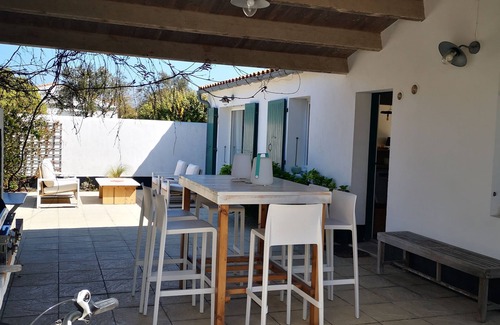 Saint-Clement-des-Baleines House | house/villa - 4 rooms - 6 persons