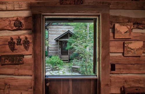 Pisgah Forest House | House ∙ 1 bedroom ∙ 4 guests