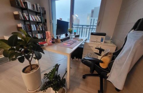 Geumjeong-dong Apartment | House 1 min from Geumjeong St