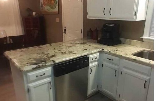 Ocean City Beach House | HOUSE 1 Minute Walk to Ocean, Sound & Ocean Views, Pet Friendly, LINENS INCLUDED