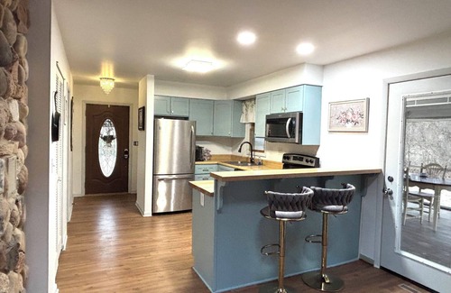 Honey Creek House | House - 1 minute to Alpine Valley Ski Hill. 5 acres with fireplace