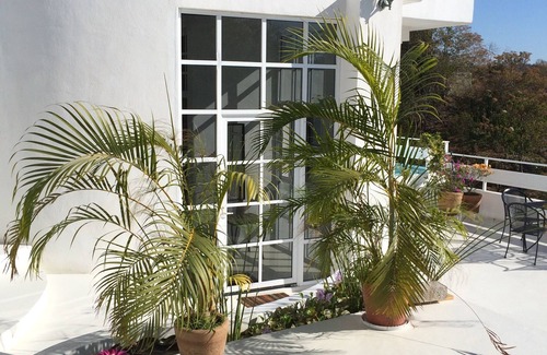 Puerto Angel House | House 100 meters from the Pantheon beach, with private pool and splendid atmosphere.