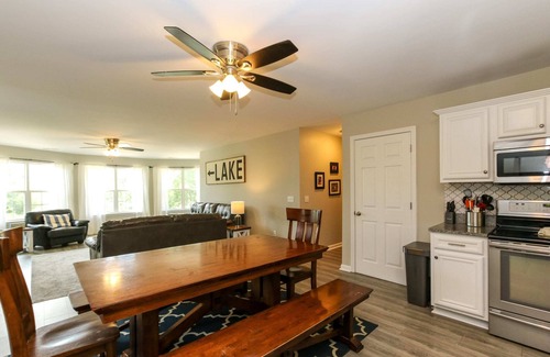 Leesburg House | House #17 On The Rocks (no pets) Lake View