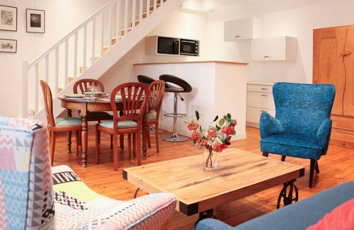 Mortagne-sur-Sevre House | House 2 bedrooms - 4 people