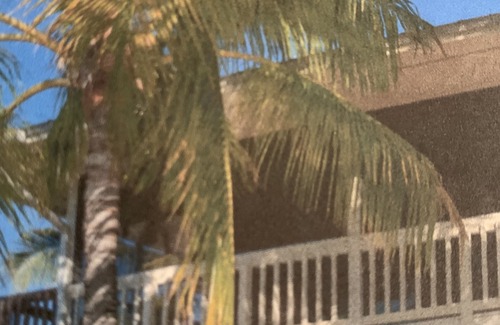 Port Pine Heights House | House 2 bedroom 2 bath Large enclosed porch overlooking canal with boat dock