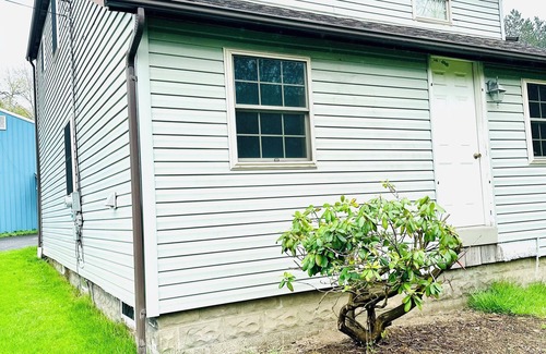 St. Marys House | House 20 Minutes from Elk Viewing and 5 Minutes from Local Restaurants!