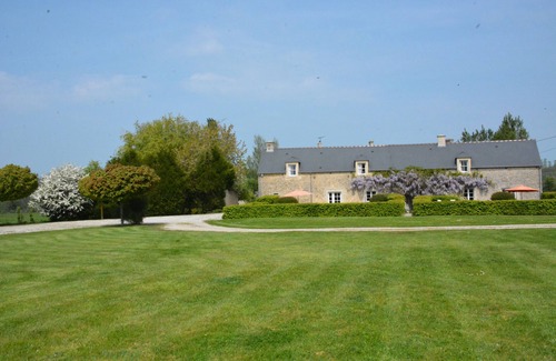 Crouay House | House 20 mn from the beaches, 7 people, neat decoration, fully equipped