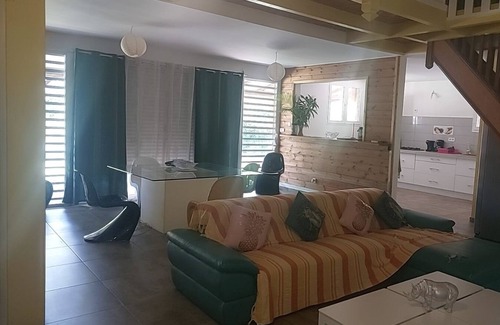 Saint-Louis House | House 200 m from the beach <>46 euros per night and per person/ in an ideal setting.
